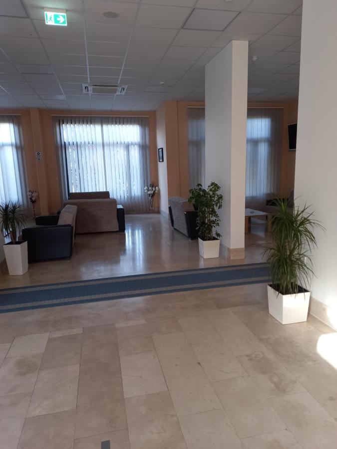 Hotel Albamaris Biograd Na Moru Zewnętrze zdjęcie