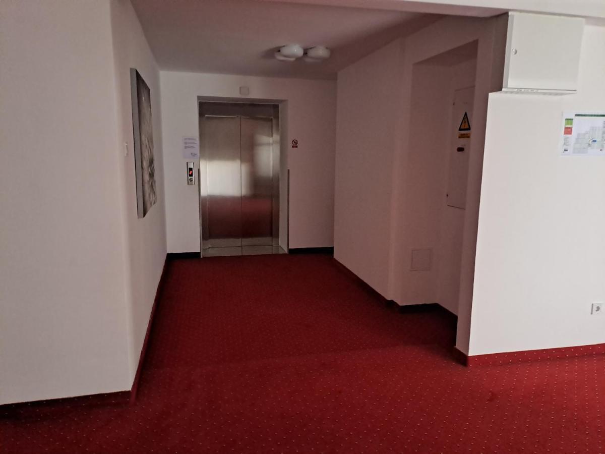 Hotel Albamaris Biograd Na Moru Zewnętrze zdjęcie