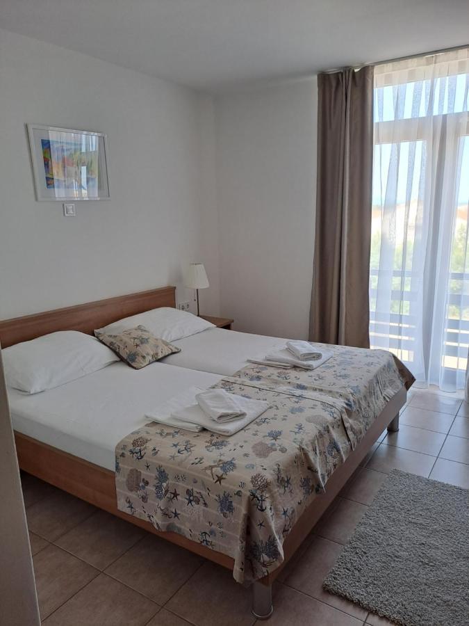 Hotel Albamaris Biograd Na Moru Zewnętrze zdjęcie