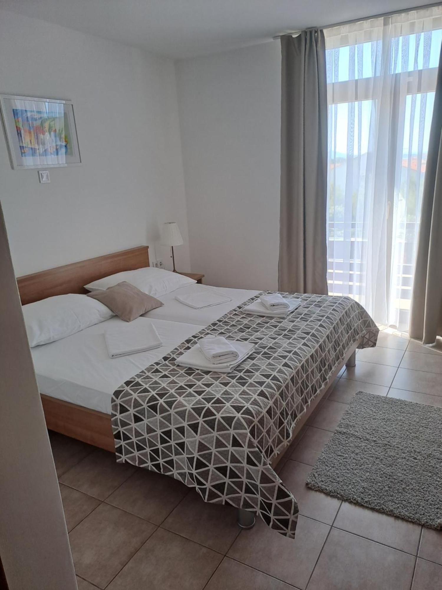Hotel Albamaris Biograd Na Moru Zewnętrze zdjęcie
