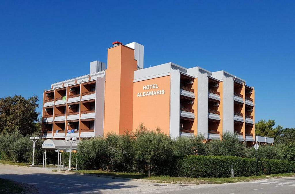 Hotel Albamaris Biograd Na Moru Zewnętrze zdjęcie