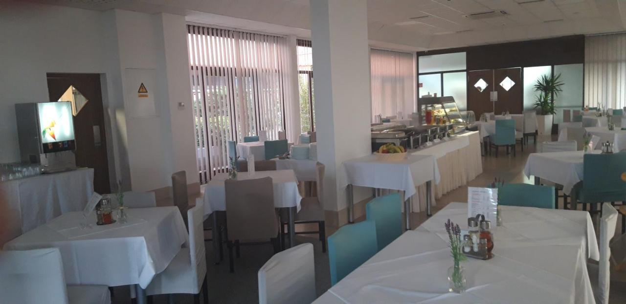 Hotel Albamaris Biograd Na Moru Zewnętrze zdjęcie